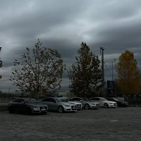 Auto Hafuzi Apartment Fushe-Kruje
